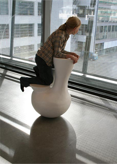 Tuimelaar Stichting Zetel (Witte Dame Eindhoven)